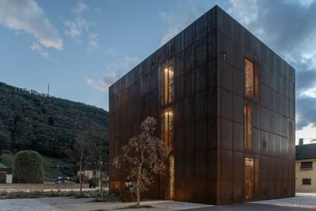 New Winery URS HAUSER